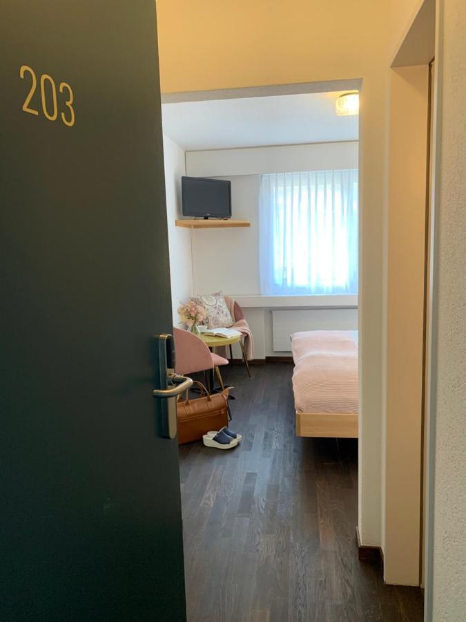 Hotel B&B Stossplatz อัพเพนเซลล์ ภายนอก รูปภาพ