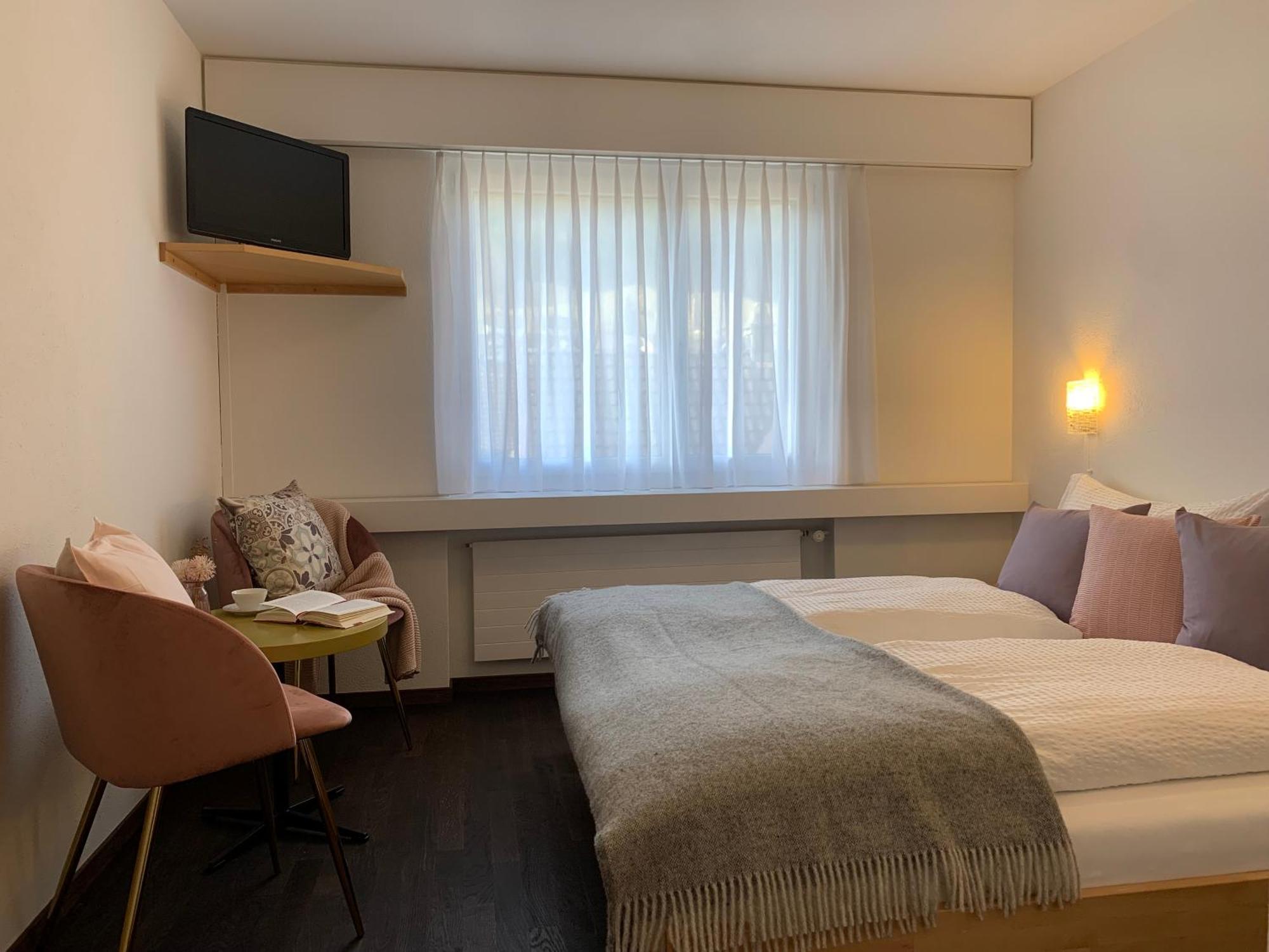 Hotel B&B Stossplatz อัพเพนเซลล์ ภายนอก รูปภาพ