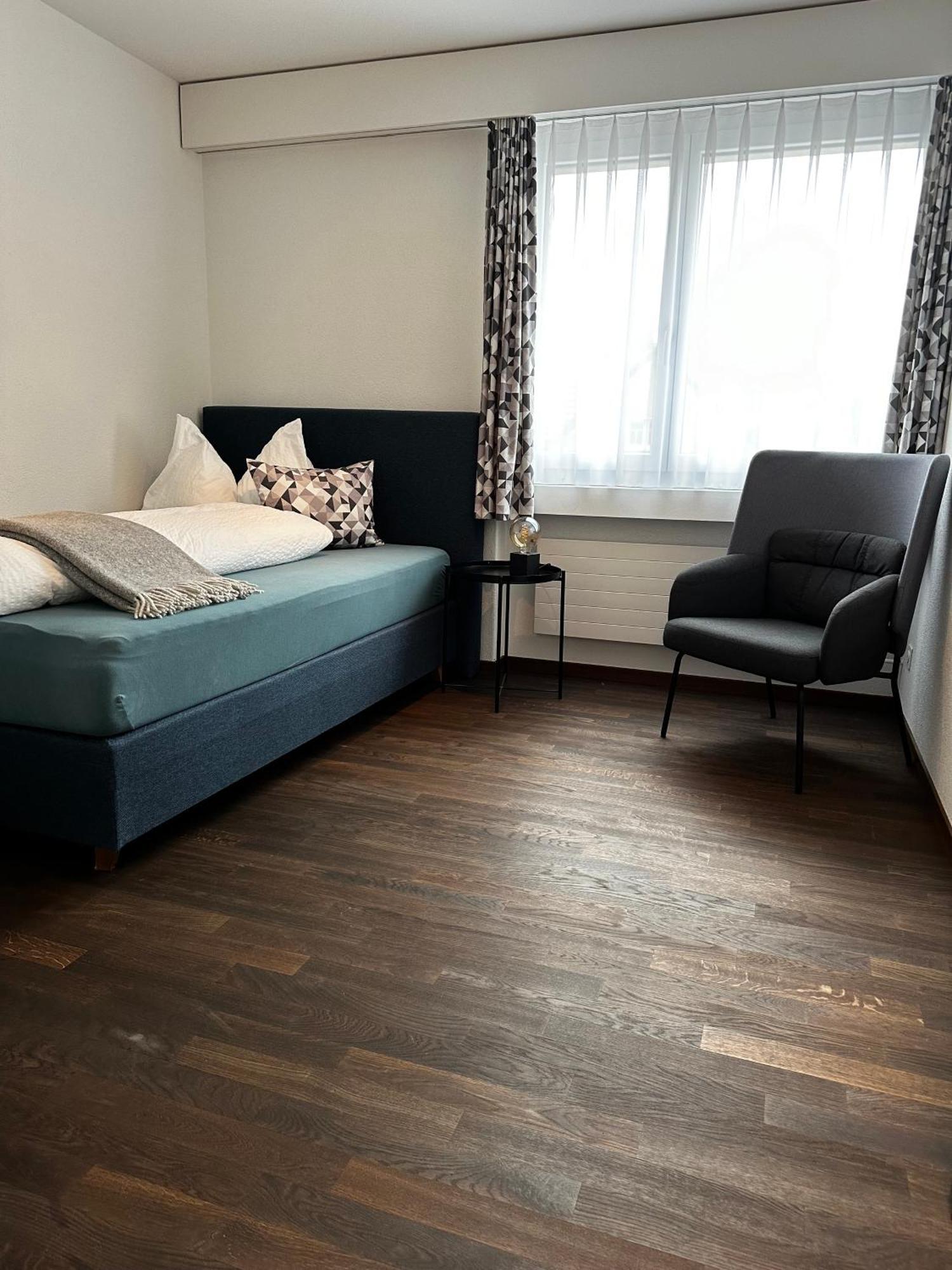 Hotel B&B Stossplatz อัพเพนเซลล์ ภายนอก รูปภาพ
