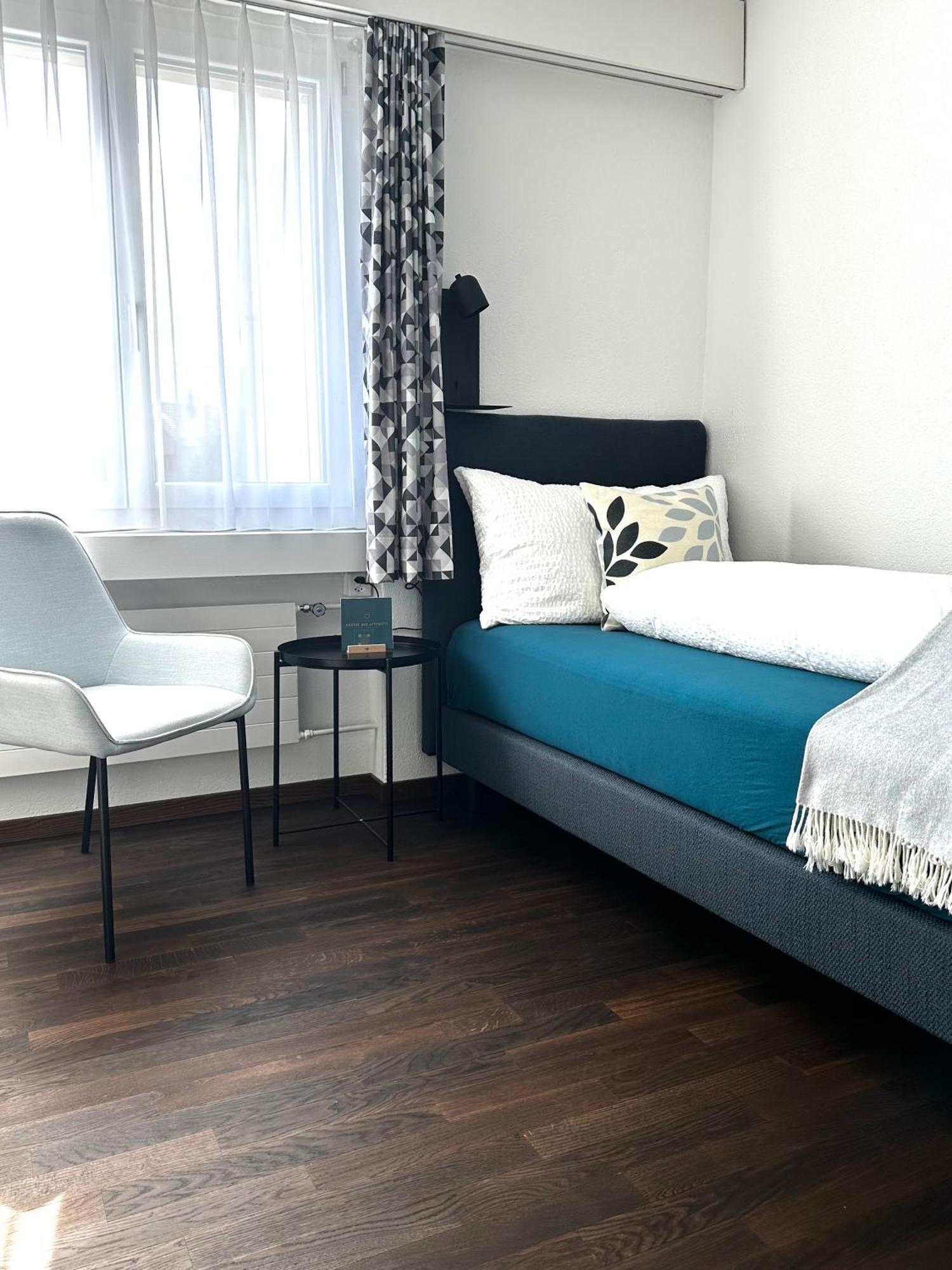 Hotel B&B Stossplatz อัพเพนเซลล์ ภายนอก รูปภาพ